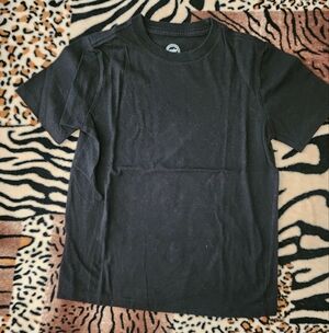 🎉Wonder Nation Boy's Black Short Sleeve T-shirt, Size: Small (6-7)